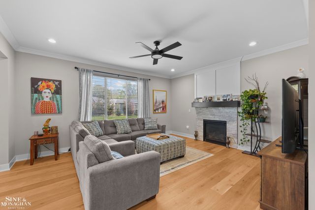 50490 Oakbrooke Drive, Chesterfield Twp, MI 48047