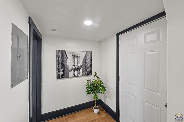 1022 SW Boswell AVE, Topeka, KS 66604