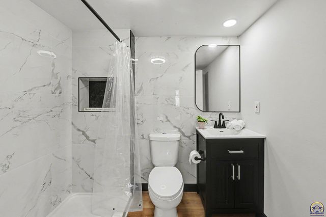 1022 SW Boswell AVE, Topeka, KS 66604