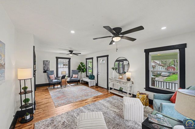 1022 SW Boswell AVE, Topeka, KS 66604