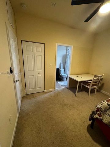 2819 SE 1st Dr 5, Homestead, FL 33033