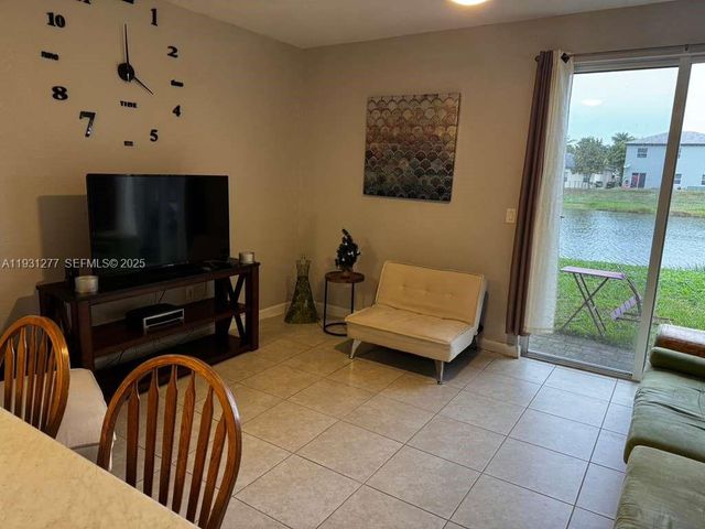 2819 SE 1st Dr 5, Homestead, FL 33033