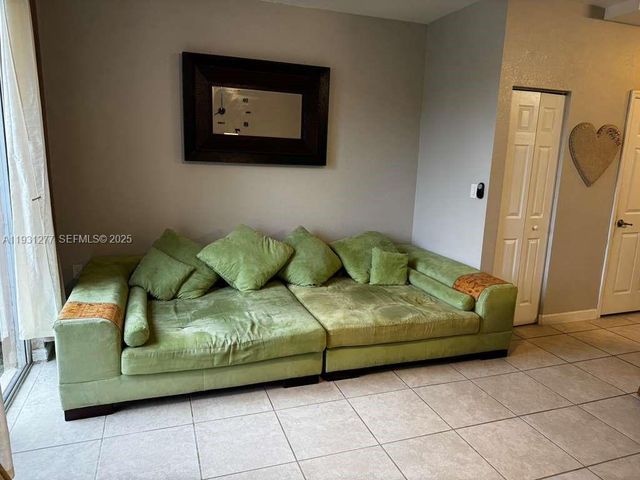 2819 SE 1st Dr 5, Homestead, FL 33033