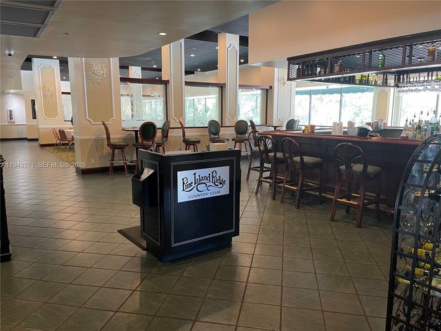 1831 Sabal Palm Dr 403, Davie, FL 33324