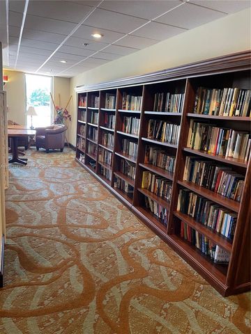 1831 Sabal Palm Dr 403, Davie, FL 33324