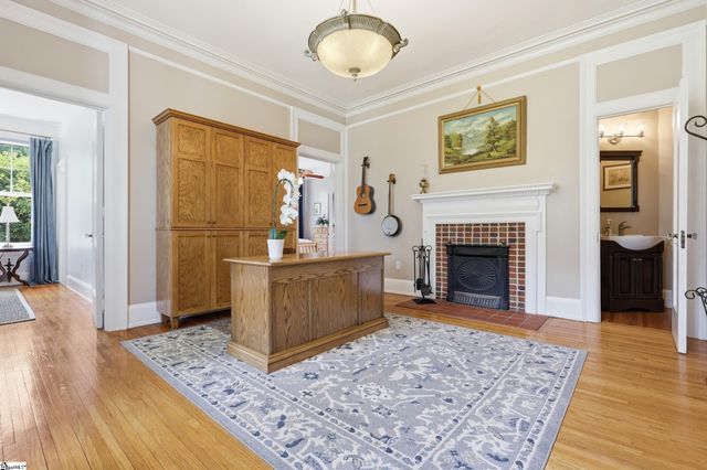 1007 E Calhoun Street, Anderson, SC 29621