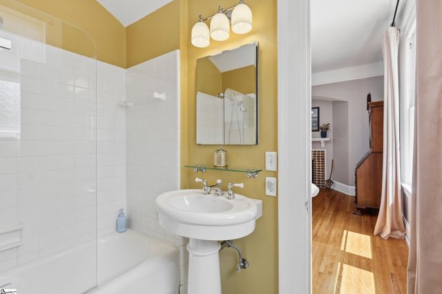 1007 E Calhoun Street, Anderson, SC 29621