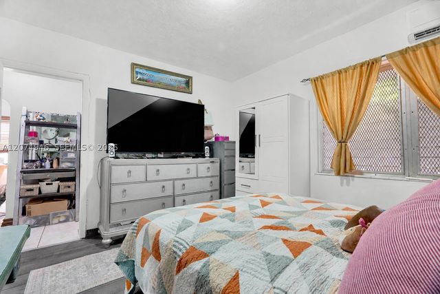7840 Harding Ave 1, Miami Beach, FL 33141