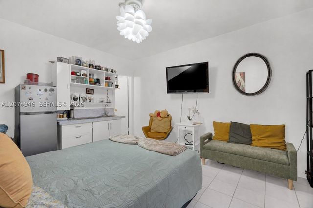 7840 Harding Ave 1, Miami Beach, FL 33141