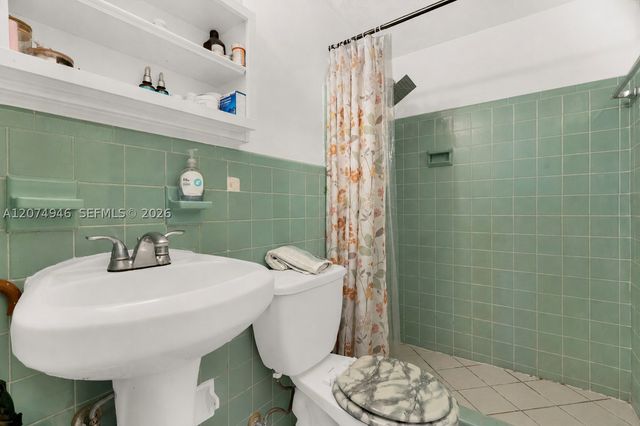 7840 Harding Ave 1, Miami Beach, FL 33141