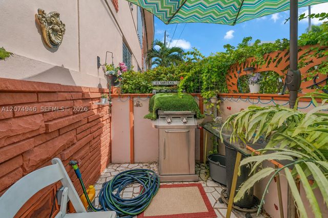 7840 Harding Ave 1, Miami Beach, FL 33141