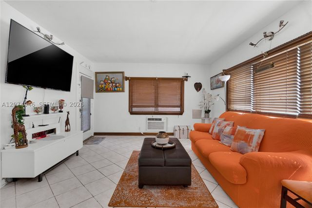 7840 Harding Ave 1, Miami Beach, FL 33141
