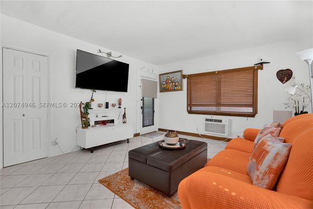 7840 Harding Ave 1, Miami Beach, FL 33141