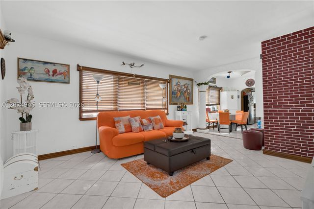 7840 Harding Ave 1, Miami Beach, FL 33141
