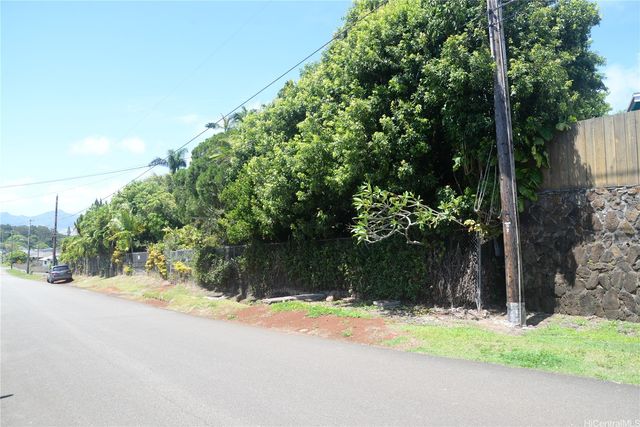 1668 Eames Street, Wahiawa, HI 96786