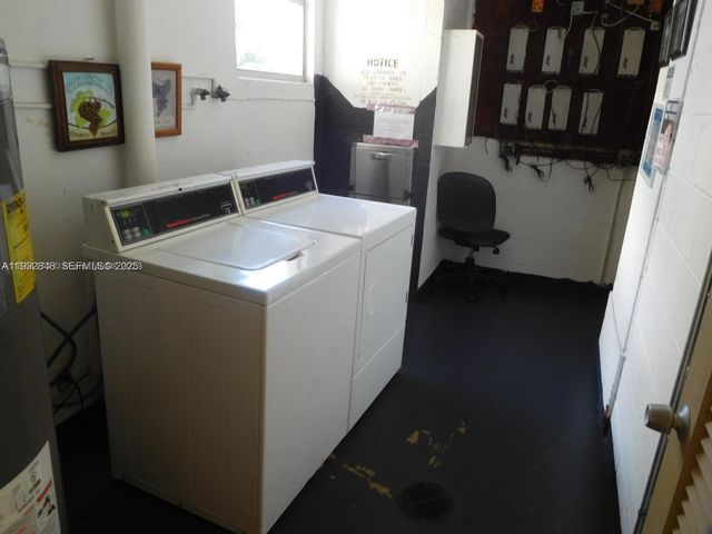 940 NE 199th St 209, Miami, FL 33179