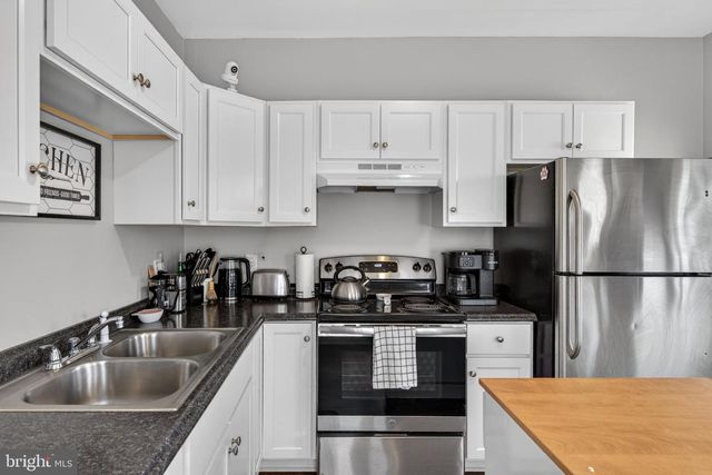 222 N FRANKLIN ST, Hanover, PA 17331