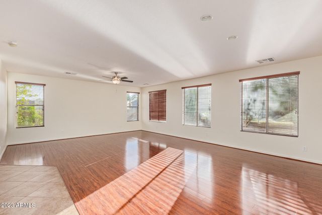 26212 N 54TH Avenue, Phoenix, AZ 85083