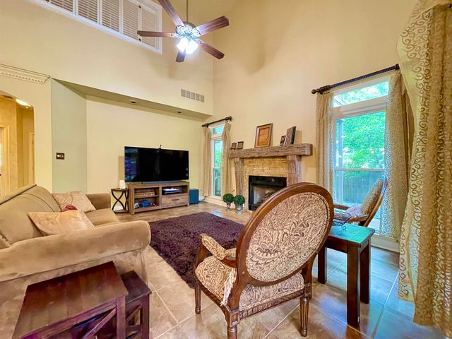 2490 BROTHERWOOD CV, Collierville, TN 38017