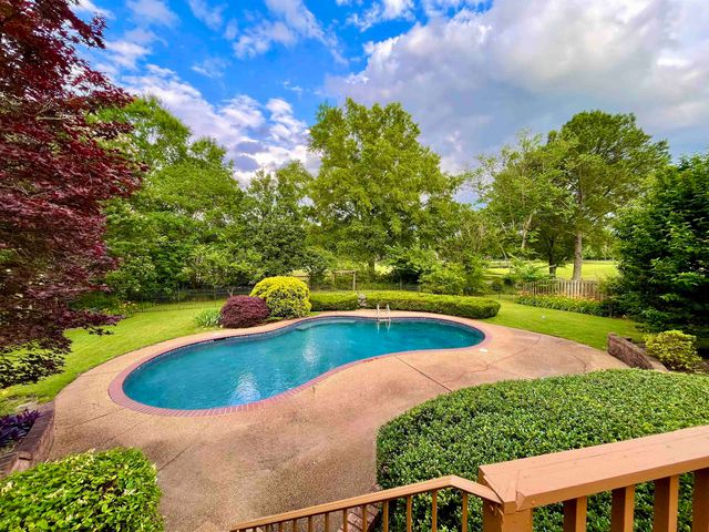 2490 BROTHERWOOD CV, Collierville, TN 38017