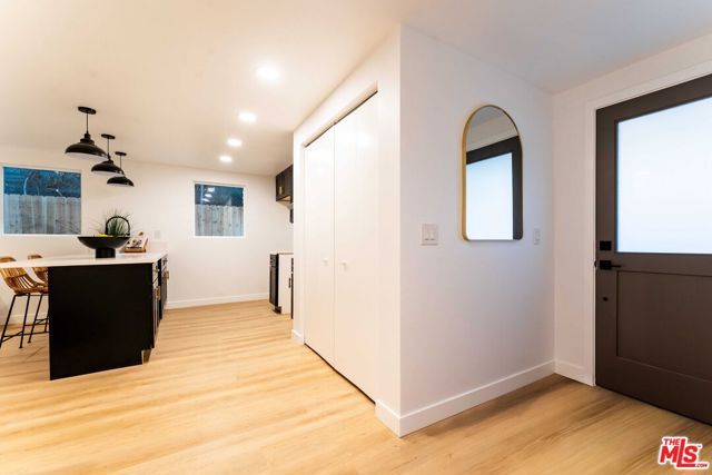 1191 Crenshaw Boulevard, Los Angeles, CA 90019