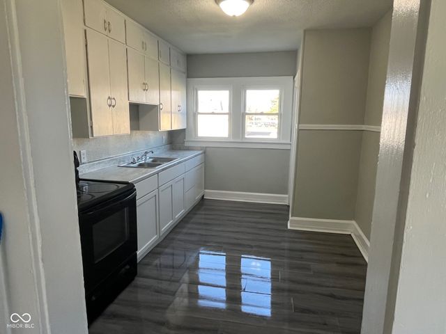 2105 Central Avenue, Anderson, IN 46016