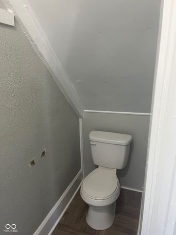 2105 Central Avenue, Anderson, IN 46016