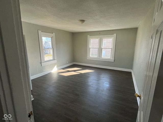 2105 Central Avenue, Anderson, IN 46016