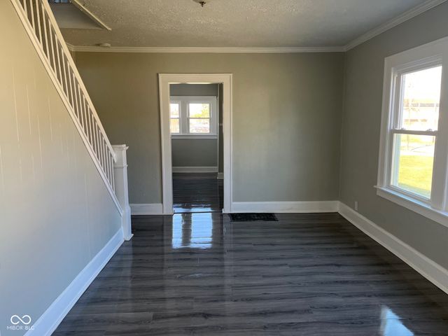 2105 Central Avenue, Anderson, IN 46016