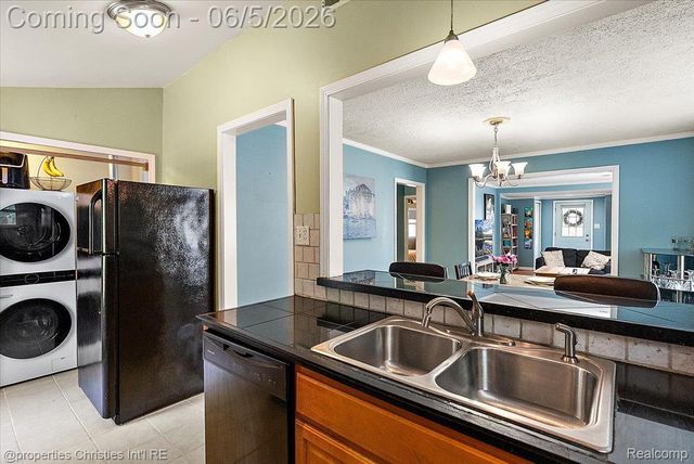2715 Inman Street, Ferndale, MI 48220