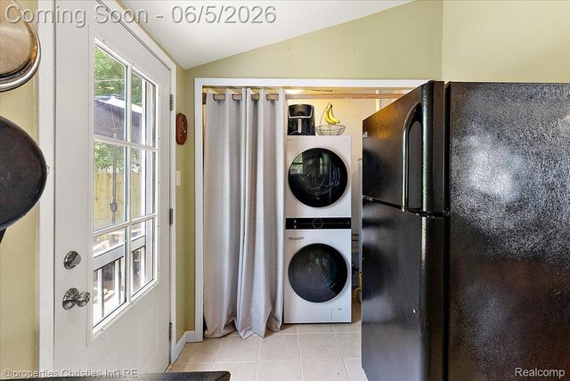 2715 Inman Street, Ferndale, MI 48220