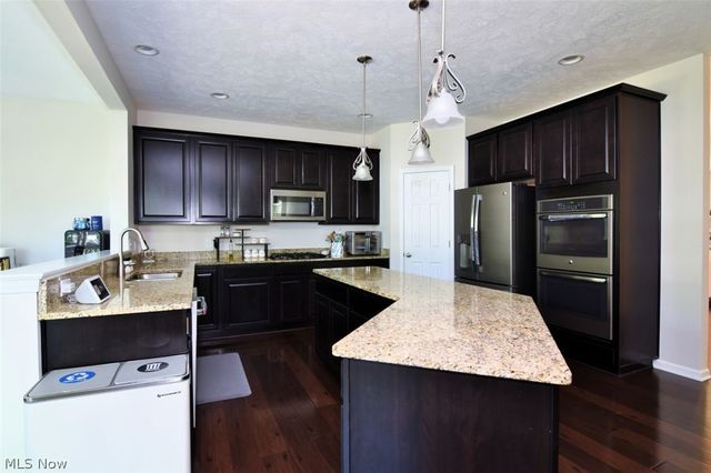 10442 Florida Street, Reminderville, OH 44202