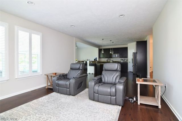 10442 Florida Street, Reminderville, OH 44202