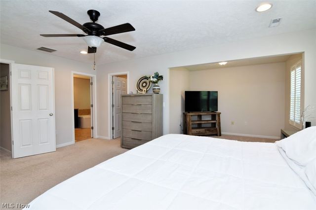 10442 Florida Street, Reminderville, OH 44202