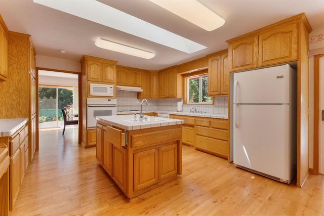 25985 Forest Knoll Ct, Pioneer, CA 95666
