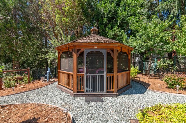 25985 Forest Knoll Ct, Pioneer, CA 95666