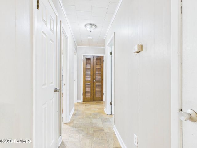 308 Eastland Drive, Lafayette, LA 70503