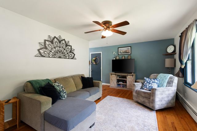 1819 Huntington Road, Richmond, VT 05477