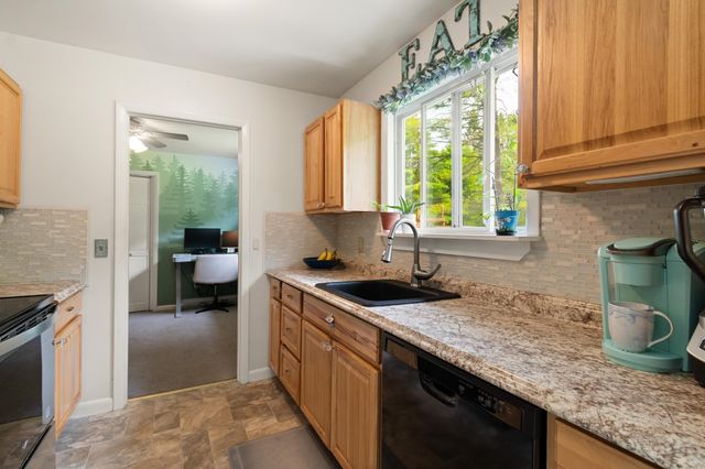 1819 Huntington Road, Richmond, VT 05477