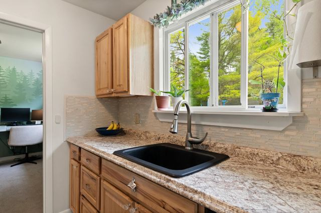 1819 Huntington Road, Richmond, VT 05477