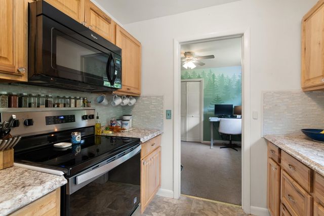 1819 Huntington Road, Richmond, VT 05477