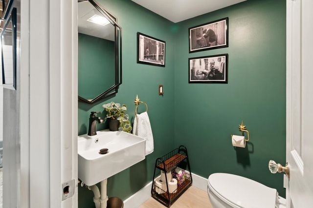 1819 Huntington Road, Richmond, VT 05477