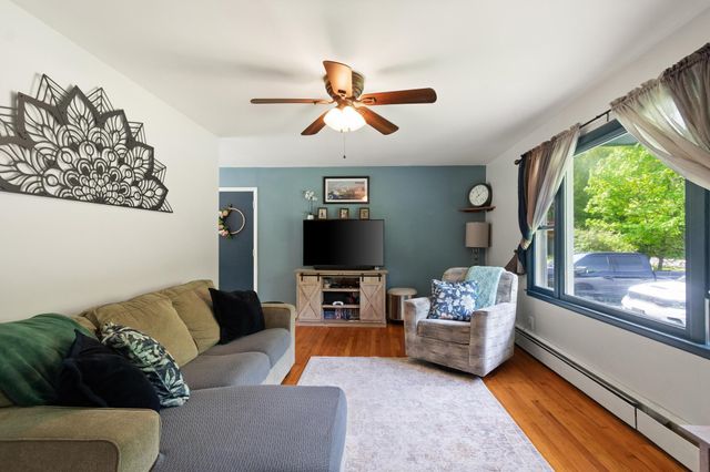 1819 Huntington Road, Richmond, VT 05477