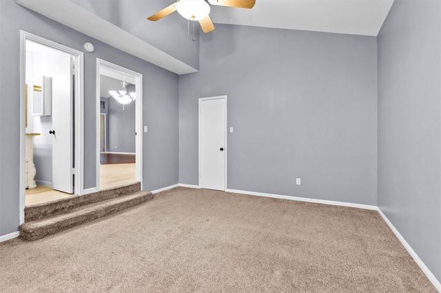 15 April Village, Conroe, TX 77356