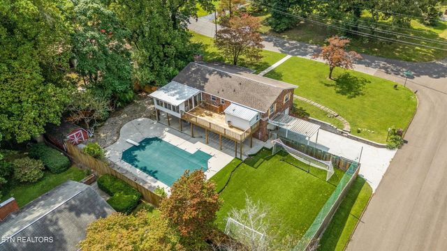 4621 Royalview Rd, Knoxville, TN 37921
