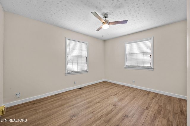 4621 Royalview Rd, Knoxville, TN 37921