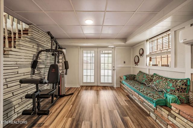 4621 Royalview Rd, Knoxville, TN 37921