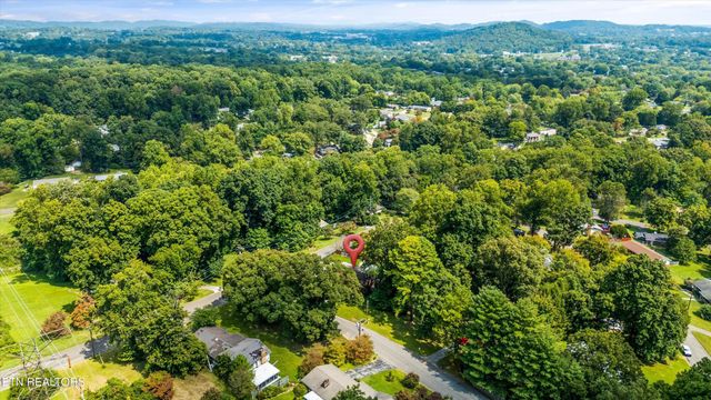 4621 Royalview Rd, Knoxville, TN 37921