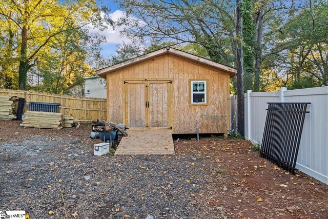 219 Shady Acres Circle, Greenville, SC 29611