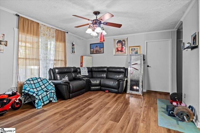 219 Shady Acres Circle, Greenville, SC 29611